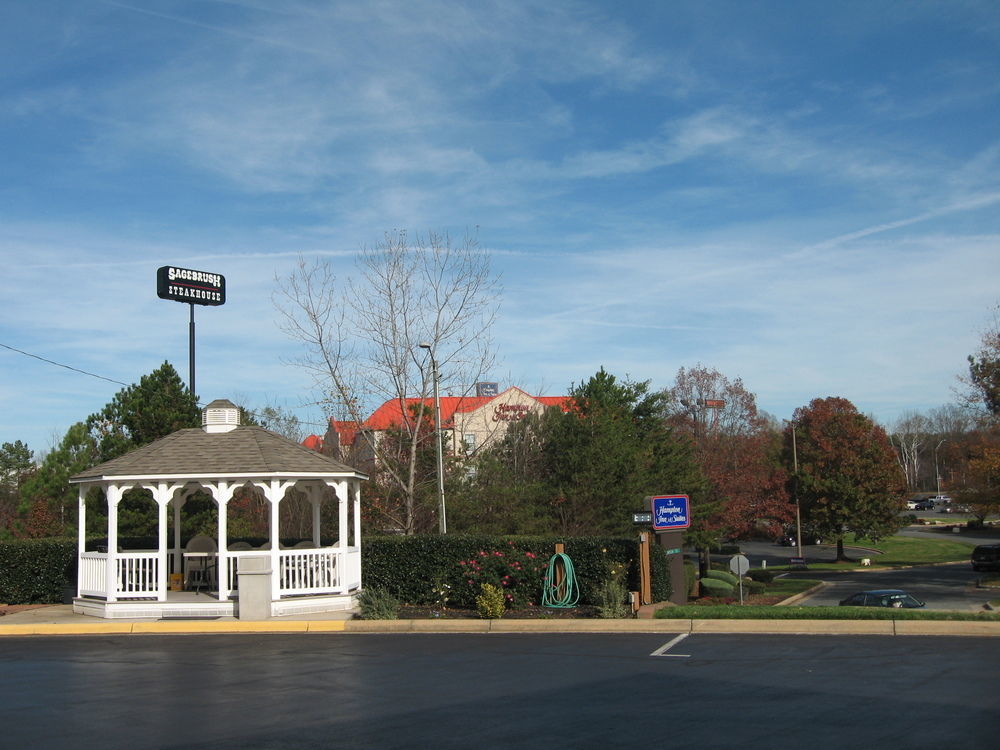 Carolina Inn Of Lake Norman Муурсвил Екстериор снимка